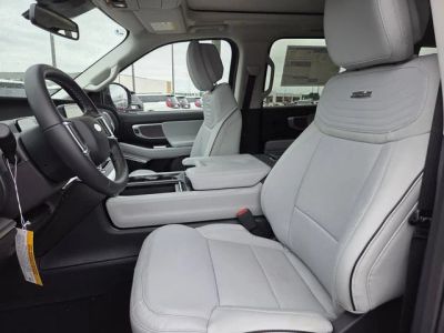 2026 Ford Expedition — photo 35 view