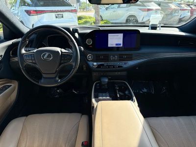2023 Lexus LS - Photo 24