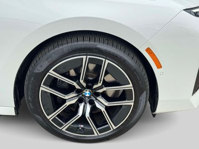 2025 BMW 7 Series - Photo 9
