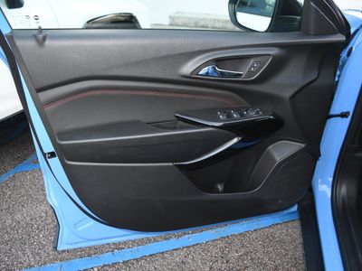 2024 Chevrolet Trax — photo 8 view