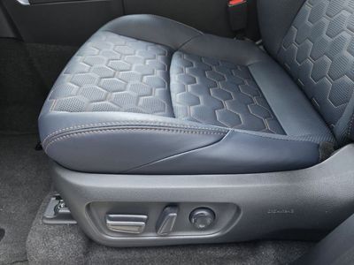 2026 Toyota 4Runner i-FORCE MAX - Photo 15