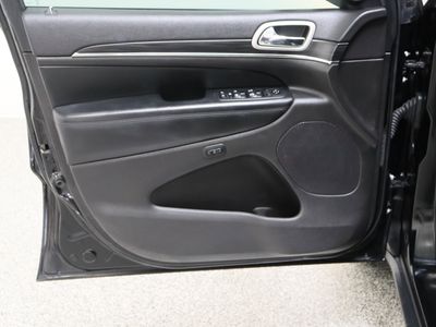 2020 Jeep Grand Cherokee RWD - Photo 12