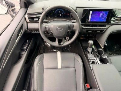 2025 Toyota Camry - Photo 15