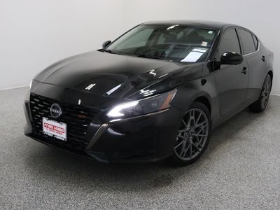 2024 Nissan Altima FWD - Photo 2