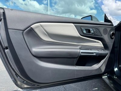 2024 Ford Mustang - Photo 12