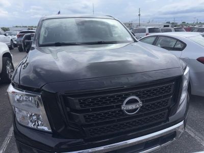 2023 Nissan Titan - Photo 2