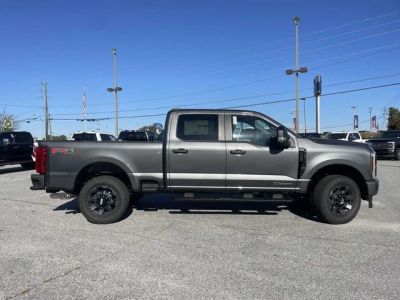 2026 Ford F-350SD - Photo 2
