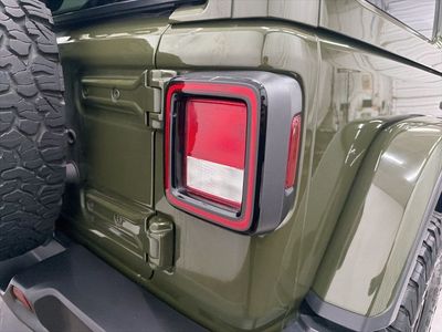 2022 Jeep Wrangler - Photo 12