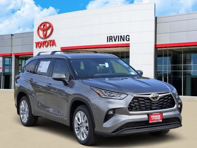 2026 Toyota Highlander Hybrid - Photo 2