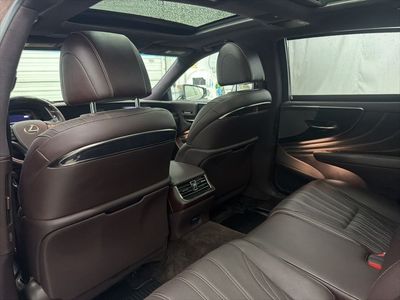 2018 Lexus LS - Photo 17