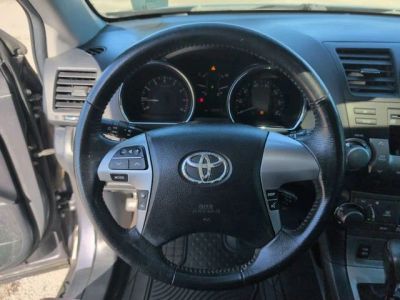 2012 Toyota Highlander - Photo 11