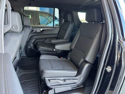 2026 Chevrolet Suburban LT - Photo 21