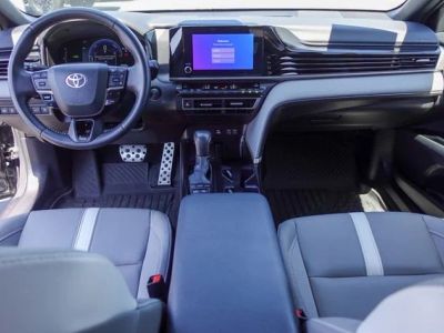 2025 Toyota Camry - Photo 4
