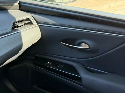 2023 Lexus ES - Photo 35