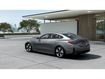 2026 BMW i4 xDrive40 - Photo 2