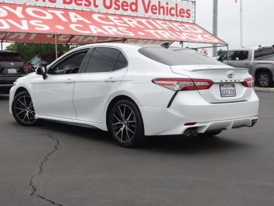 2019 Toyota Camry - Photo 11