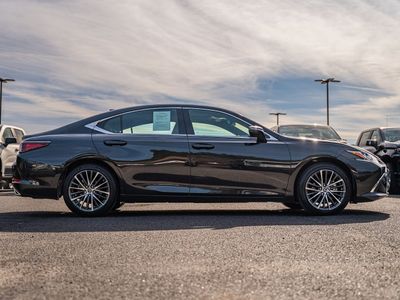 2023 Lexus ES — photo 7 view