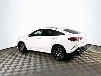 2022 Mercedes-Benz GLE — detail view