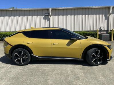 2022 Kia EV6 - Photo 2