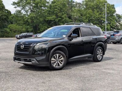 2023 Nissan Pathfinder - Photo 1