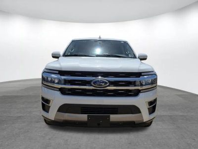 2024 Ford Expedition — side profile view