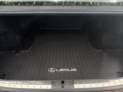 2018 Lexus LS - Photo 24