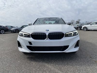 2025 BMW 3 Series - Photo 2