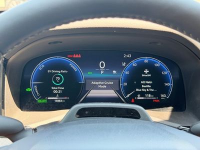2025 Toyota Camry XLE - Photo 30