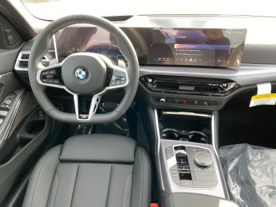 2026 BMW 3 Series — photo 9 view