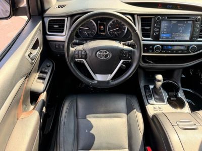 2017 Toyota Highlander - Photo 18