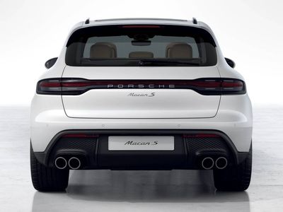 2026 Porsche Macan — photo 7 view