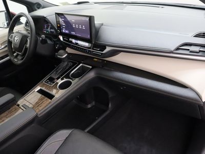 2025 Toyota Sienna AWD - Photo 41