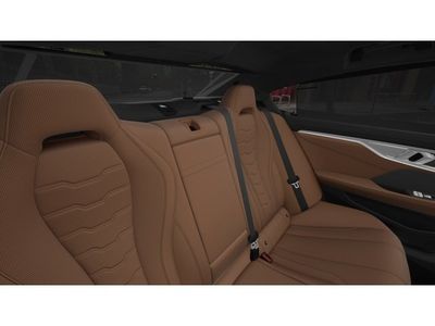 2026 BMW M850i xDrive - Photo 12