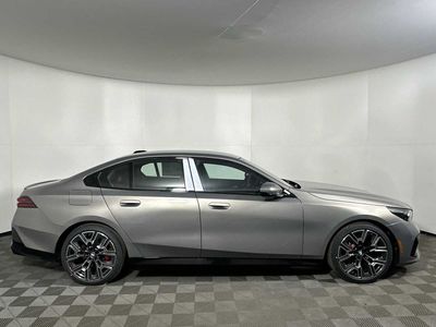 2026 BMW i5 — photo 8 view