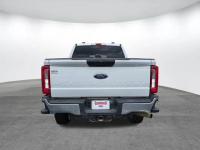 2024 Ford F-250 — detail view