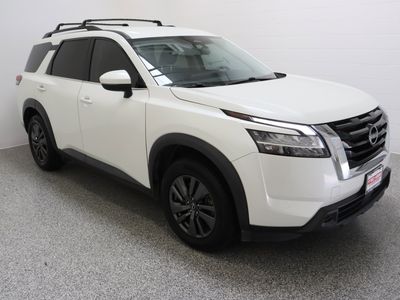 2022 Nissan Pathfinder FWD - Photo 4