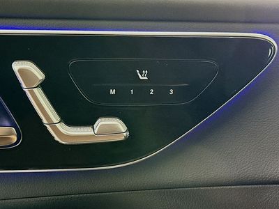 2025 Mercedes-Benz GLC - Photo 19