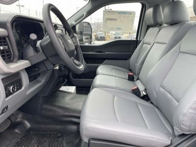 2026 Ford F-450SD - Photo 15