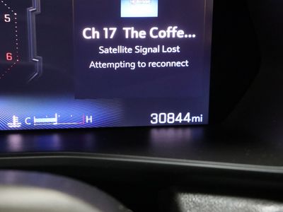 2024 Chevrolet Colorado 4WD - Photo 37