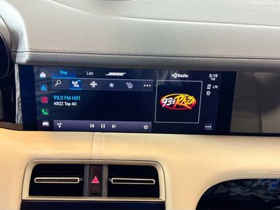 2020 Porsche Taycan — photo 16 view