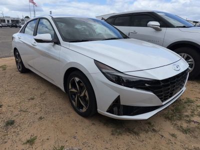 2023 Hyundai Elantra Hybrid - Photo 5