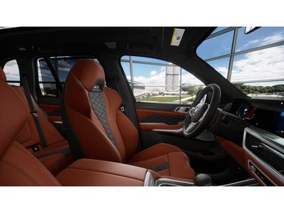 2026 BMW X5 M — photo 9 view