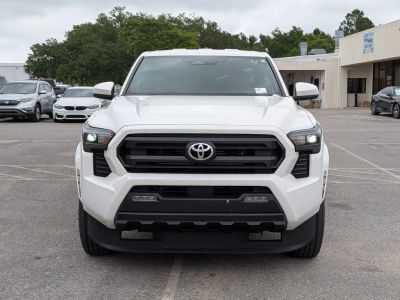 2024 Toyota Tacoma - Photo 8