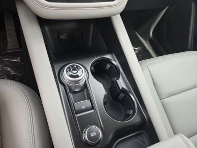 2026 Ford Explorer — photo 8 view