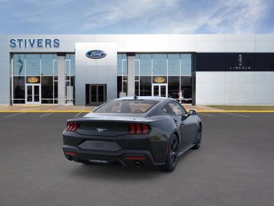 2025 Ford Mustang - Photo 8