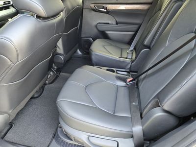 2026 Toyota Highlander Hybrid - Photo 20