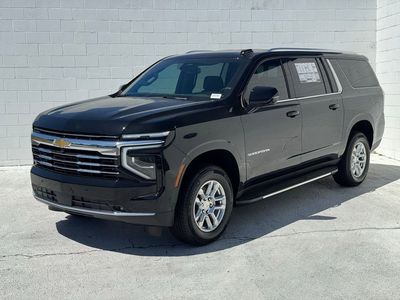 2026 Chevrolet Suburban LT - Photo 9