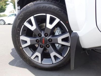 2026 Toyota 4Runner - Photo 14