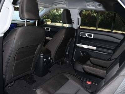 2022 Ford Explorer — photo 14 view
