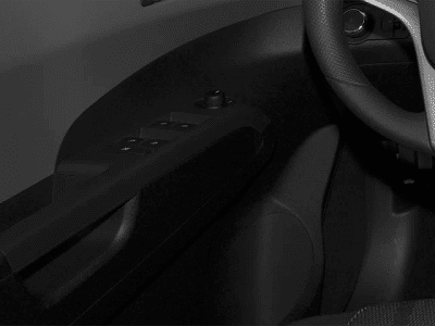 2013 Chevrolet Sonic — photo 10 view